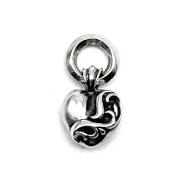 Chrome-Hearts-Silver-Heart-Necklace-Charm-1